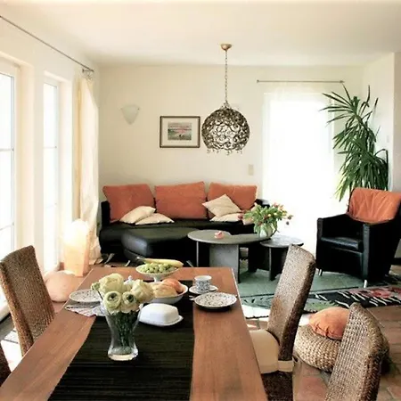 Reethaus Goehren Fewo1 Mit Terrasse Und Kostenfreier Schwimmbadnutzung In Sellin * Goehren (Ruegen)